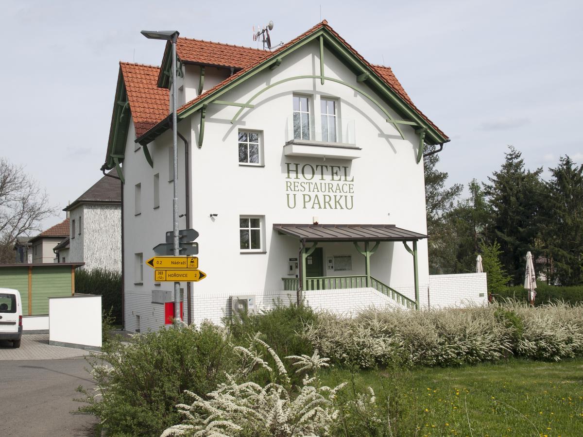 Hotel U Parku Horovice Exterior photo